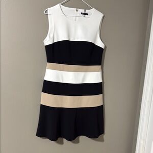 Tommy Hilfiger Black and White Sheath Dress Sleeveless Crew Neck